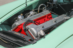 MGA Twin Cam (1959) - der modifizierte Motor baute länger als der normale Vierzylinder