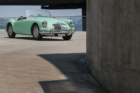 MGA Twin Cam (1959) - sieht mit Ausnahme der Räder eigentlich wie jeder andere MGA aus