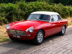 MGB FIA Competition Roadster with Hardtop (1965) - als Lot 127 an der Bonhams Goodwood Members’ Meeting Versteigerung 2025