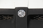 MGB GT (1976) - das Logo mit dem berühmten Oktagon