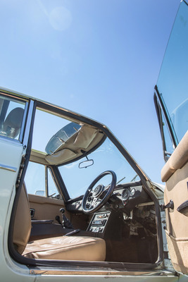 MGB GT V8 (1974) - auch so kann man offen fahren, mit dem Faltschiebedach