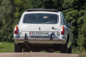 MGB GT V8 (1974) - rund 1100 kg schwer, aber mit 139 PS sicherlich mehr als üppig motorisiert MGB GT V8 (1974) - rund 1100 kg schwer, aber mit 139 PS sicherlich mehr als üppig motorisiert