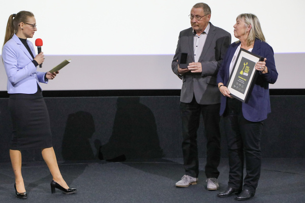 Maja Guetg hält die Laudatio für das Museum Lömmenschwil von Renate und Peter Hürlimann - Swiss Classic Award 2022