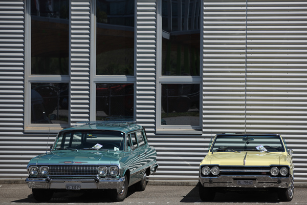 Man fühlt sich fast wie in Amerika - Kombi und Cabriolet der Marken Chevrolet und Oldsmobile aus den Sechzigerjahren - 2. TCS Youngtimer und Classictreffen in Pratteln 2016