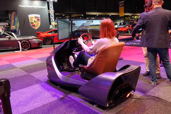 Man konnte sich aber auch am Simulator versuchen – Classic Car Show Maastricht 2025
