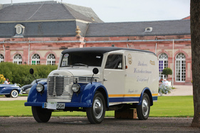 Manderbach Kastenwagen (1950) - der letzte fahrbereite Wagen seiner Art - Classic-Gala Schwetzingen 2020