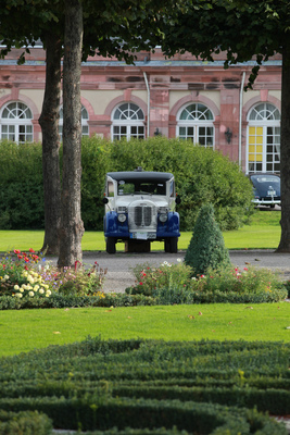 Manderbach Kastenwagen (1950) - die Firma Manderbach baute von 1949 bis 1956 leichte Nutzfahrzeuge mit Ford-Motoren - Classic-Gala Schwetzingen 2020