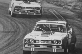 Manfred Jantke im Dreiliter-Ford Capri Tourenwagen im Jahr 1973