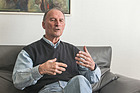 Bild: Manfred Jantke im Gespräch