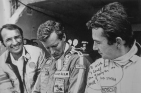 Manfred Jantke (links) mit Bob Wollek (rechts)