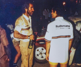 Manfred Jantke mit Ickx bei der Paris-Dakar im Jahr 1984