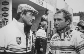 Manfred Jantke mit Werksfahrer Jochen Mass
