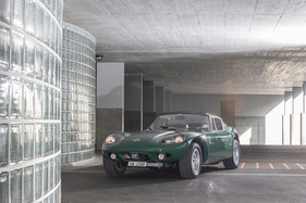 Marcos 1600 GT (1967) - Die Scheinwerfer sind praktisch am höchsten Punkt der Haube eingepasst