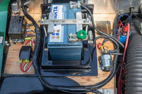 Marcos 1600 GT (1967) - Überall ist das Holz des Chassis sichtbar