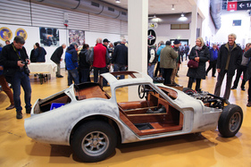 Marcos 1600 GT (1968) - einmalige Ansicht - neu aufgearbeitetes Holzchassis aus 386 Teilen - Oldtimermesse St. Gallen 2018