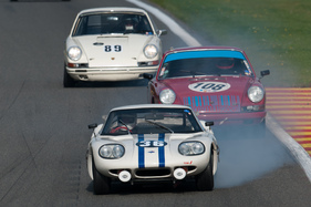 Marcos 1800 GT (1964) beim 6-Stunden-Rennen von Spa Six Hours 2013