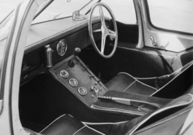 Marcos GT (1961) - relativ primitives aber funktionales Cockpit Marcos GT (1961) - relativ primitives aber funktionales Cockpit