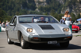 Marcos Mantis (1971) - der Fahrer scheint im vollen Dialog - BCM Mollis 2019