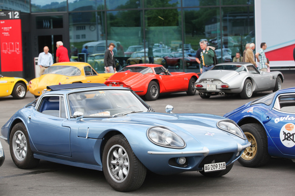 Image: Marcos models from the front and from behind - seen at the "Fantastic Plastic 2015" meeting