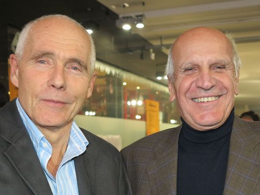 Mario Luini (links) und Bernard Chenevière (6 Le Mans-Teilnahmen) – Impressionen von der Buchvernissage «Les Suisses au Mans 2013»