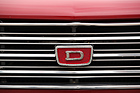 Markenzeichen von Datsun auf dem Datsun 1000 - OSMT Zug September 2015