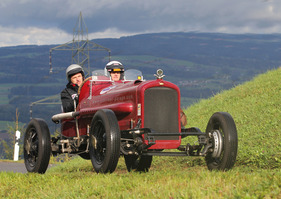 Marmon T 68 (1928) am Michaelskreuzrennen 2011 (Startnummer 232)
