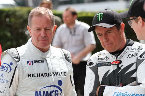 Martin Brundle diskutiert mit Kollegen - Goodwood Festival of Speed 2016