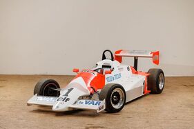 Martini MK 49 Formula 3 (1986) - Lot 024 an der Artcurial Musée Automobile du Château de Vernon Versteigerung 2025