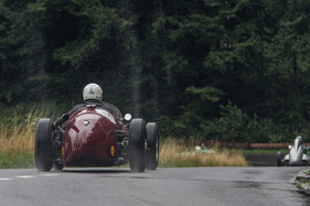 Maserati 250 F (1956) - im Feld 4 (Formel-Rennwagen) an der Bergprüfung Altbüron 2015