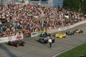 Maserati 250 F (1956) - in der offenen Rennbahn von Oerlikon - Indianapolis in Oerlikon 2012 Maserati 250 F (1956) - in der offenen Rennbahn von Oerlikon - Indianapolis in Oerlikon 2012