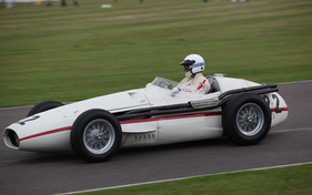 Maserati 250F (1956) - im Rennen um die Richmond Trophy am Goodwood Revival 2013