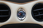 Maserati 3200 GT (1999) - Zeituhr im klassischen Design