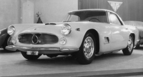 Maserati 3500 GT (1957) - der Prototyp von Touring, genannt "Dama Bianca (weisse Dame), am Genfer Automobilsalon 1957