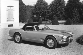 Maserati 3500 GT (1962) - offenes Vergasermodell mit Stoffdach