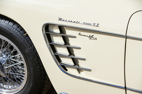 Maserati 3500 GT Spider Frua (1958) – Bescheidenheit ist eine Zier. Deshalb sind die Schriftzüge vergleichsweise klein