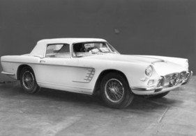 Maserati 3500 GT Spider Frua (1958) – bereits mit weissem Verdeck