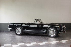 Maserati 3500 GT Spyder Vignale (1961) - als Lot 140 an der Versteigerung von RM/Sotheby's in der Villa Erba 2017