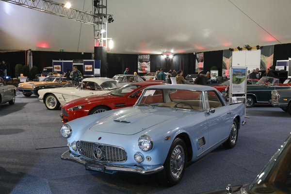 Maserati 3500 GT Touring (1959) - Lot 143 an der Oldtimer Galerie Toffen Versteigerung von Gstaad am 29. Dezember 2024