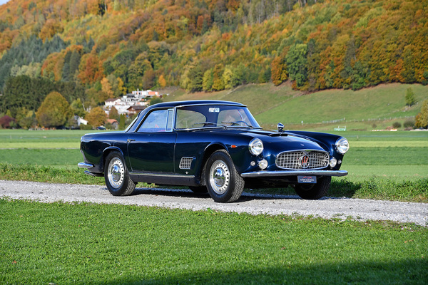 Bild: Maserati 3500 GT Touring (1961) - als Lot 126 an der "Gstaad Classic Car Auction" der Oldtimer Galerie Toffen am 29 Dezember 2023