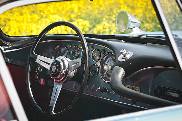 Maserati 3500 GTI (1965) - vollständig bestücktes Armaturenbrett