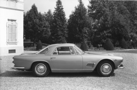 Maserati 3500 GTI Coupé (1962) - Silhouettenansicht der optisch nicht von der Vergaser-Version unterscheidbaren Einspritzvariante