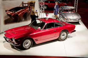Maserati 3500 GTi Sebring (1964) - an der Interclasssics Brussels 2015 (1964)