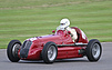 Maserati 4CL (1939) - im Rennen um die Goodwood Trophy am Goodwood Revival 2013 (© Bruno von Rotz, 2013) Maserati 4CL (1939) - im Rennen um die Goodwood Trophy am Goodwood Revival 2013 (© Bruno von Rotz, 2013)