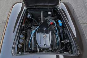 Maserati 5000 GT Frua (1966) - fand knapp Platz im Motorraum, der V8 aus dem Quattroporte