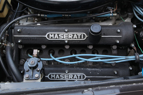 Maserati 5000 GT Frua (1966) - vier obenliegende Nockenwellen