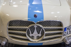 Maserati A6G-54GT Zagato (1956) - bei Artcurial, so sieht ein richtiger Kühlergrill aus - Rétromobile Paris 2018