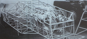 Maserati Birdcage von 1961 - der Frontmotor ist eingebettet und nicht mehr auf das Chassis aufgesetzt