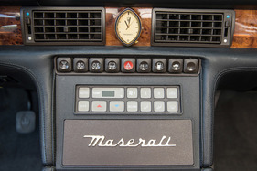 Maserati Biturbo 222 E (1990) - Drucktastensteuerung für die Klimaanlage