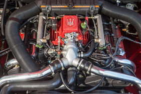 Maserati Biturbo 222 E (1990) - Einspritzung und zwei Turbolader von IHI