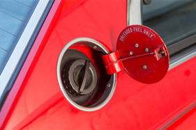 Maserati Biturbo 222 E (1990) - getankt wird rechts